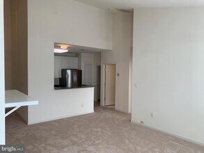 12161 Abington Hall Pl-Unit -304 in Reston, VA - Building Photo - Building Photo