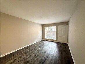 2030 Winrock Blvd in Houston, TX - Building Photo - Building Photo