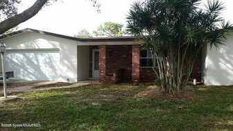 200 Southgate Blvd in Melbourne, FL - Building Photo
