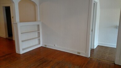 5916 Nicholson St in Pittsburgh, PA - Building Photo - Building Photo