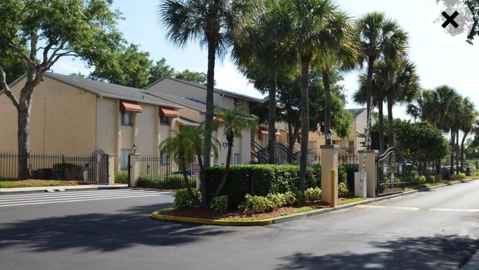 4405 S Semoran Blvd, Unit 5 in Orlando, FL - Building Photo