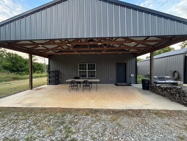 property at 5900 Winnsboro Road