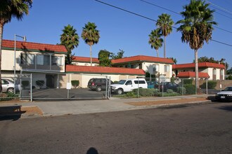 798 S Orange Ave in El Cajon, CA - Building Photo - Building Photo