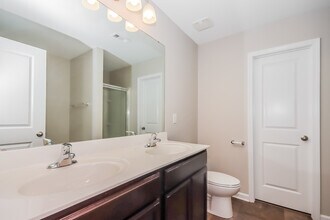 1402 Kent Downs Ave SW in Concord, NC - Foto de edificio - Building Photo