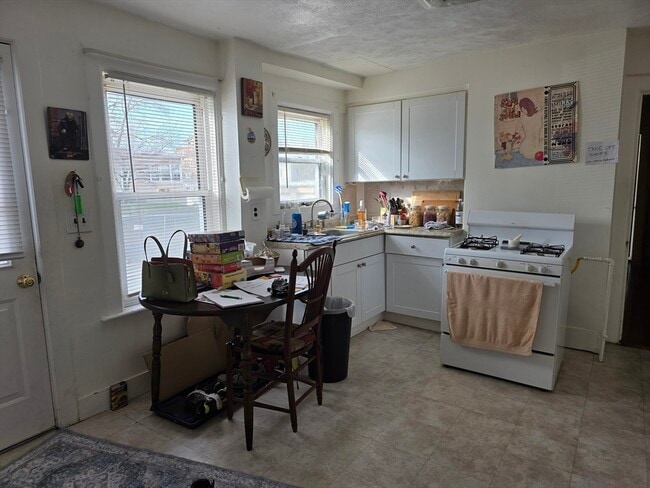 509 Main St in Waltham, MA - Building Photo - Building Photo