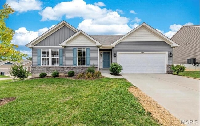 property at 4602 Siesta Dr