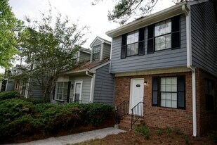 5489 Park Pl in Atlanta, GA - Building Photo