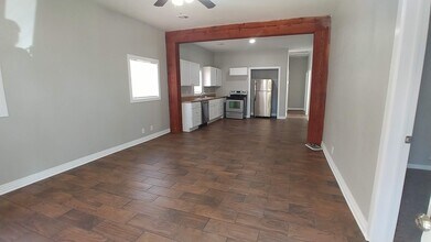 47 N Xanthus Ave in Tulsa, OK - Building Photo - Building Photo