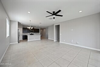 24139 W Hess Ave in Buckeye, AZ - Foto de edificio - Building Photo