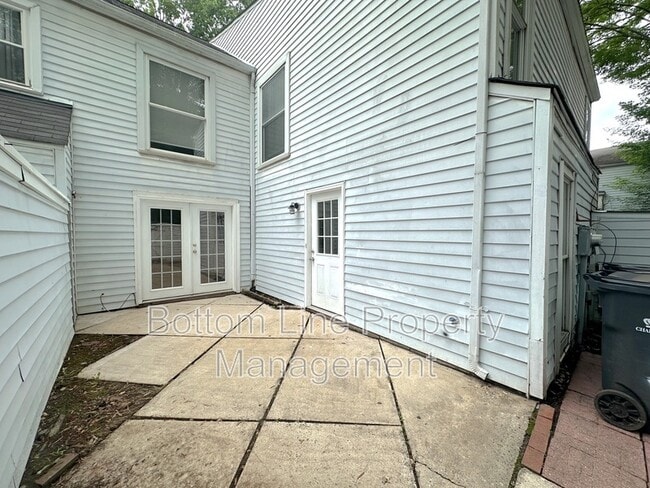 6925 Stonington Ln in Charlotte, NC - Building Photo - Building Photo