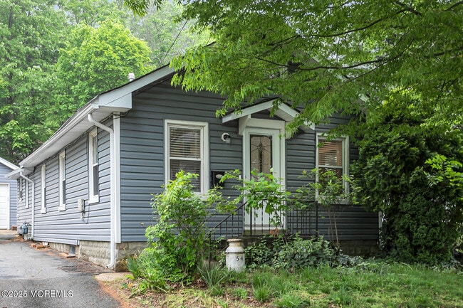 54 Allen St in Rumson, NJ - Building Photo - Building Photo
