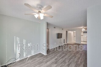 801 83rd Ave N in St. Petersburg, FL - Building Photo - Building Photo