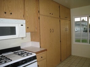 2647 Liberty Ct in San Bernardino, CA - Foto de edificio - Building Photo