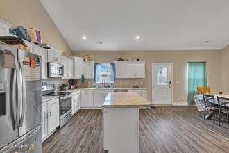 128 Pembury Way in Richlands, NC - Building Photo - Building Photo