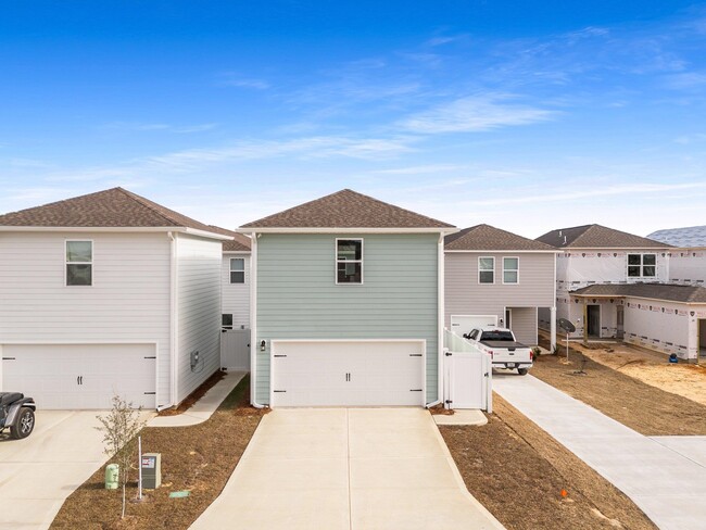 379 Arrowwood Blvd in Freeport, FL - Building Photo - Building Photo