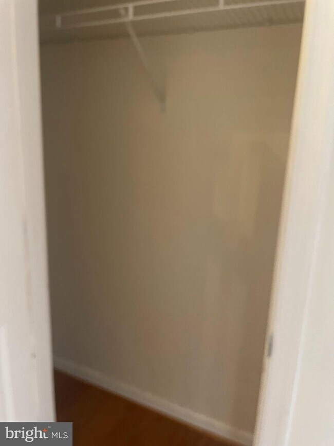 11329 Aristotle Dr-Unit -5-410 in Fairfax, VA - Building Photo - Building Photo