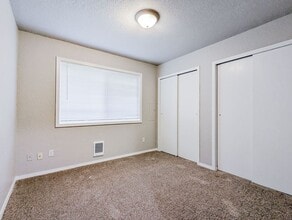 328 S Davies Rd in Lake Stevens, WA - Building Photo - Building Photo