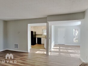 3050 Brook Hollow Dr in Rex, GA - Building Photo - Building Photo