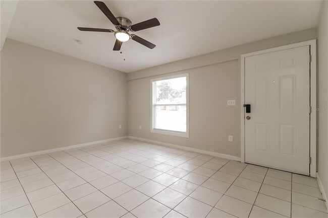 560 Georgia Ave in Altamonte Springs, FL - Building Photo - Building Photo