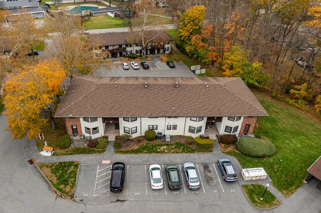 4 Devon Ct in Yorktown Heights, NY - Building Photo - Building Photo