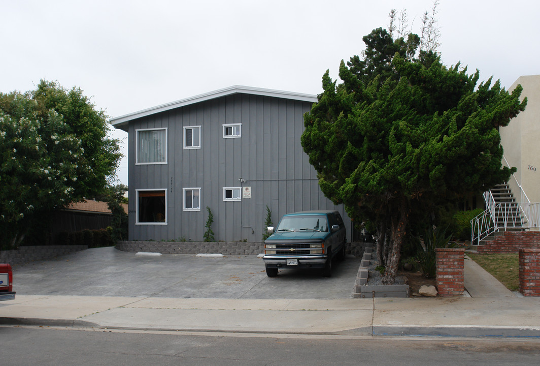 750-756 Agate St in San Diego, CA - Building Photo