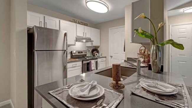 Stoneridge Farms at the Hunt Club Apartments in Gallatin, TN - Building Photo - Building Photo