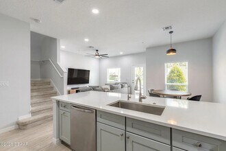 143 W Fulton St in Sanford, FL - Building Photo - Building Photo