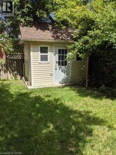 16 Park St in Kitchener, ON - Building Photo - Building Photo