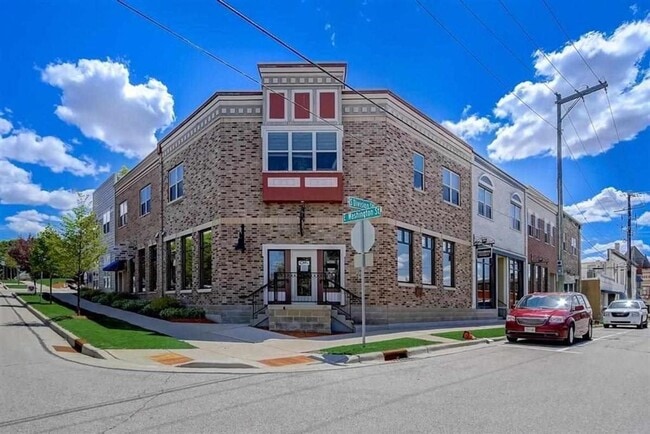property at 123 E Washington St