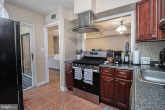 5478 Cedar Ln in Columbia, MD - Building Photo - Building Photo