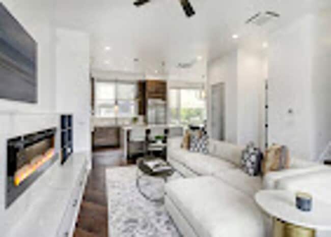 6045 W Oaks Blvd in Rocklin, CA - Building Photo - Building Photo