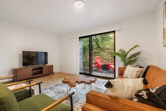 5233 188th St SW in Lynnwood, WA - Building Photo - Building Photo