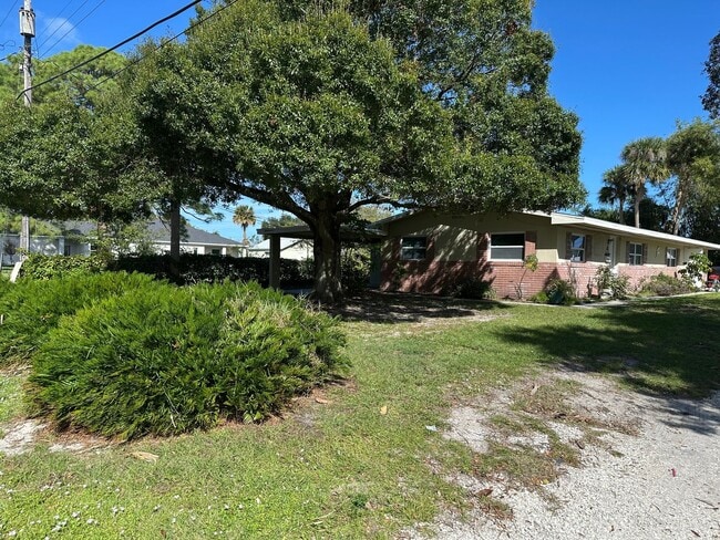 property at 2253 Highland Ave