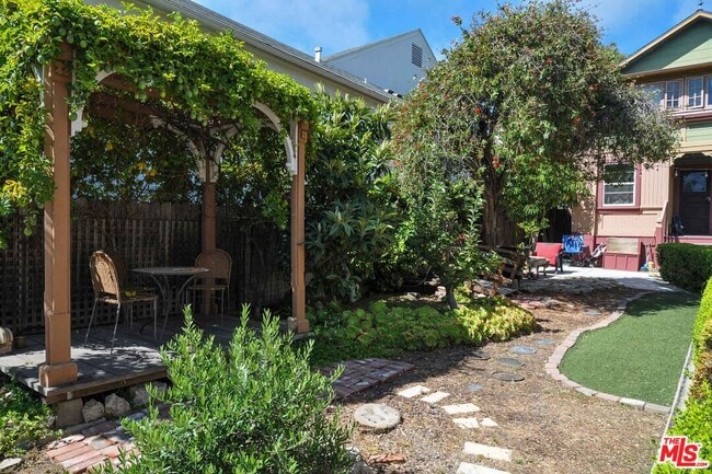2315 2nd St in Santa Monica, CA - Building Photo - Building Photo