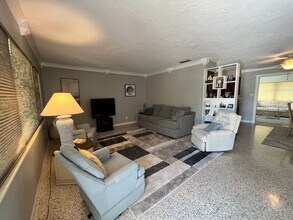 6164 Fairfield Ave S in St. Petersburg, FL - Building Photo - Building Photo