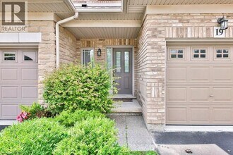 2169 Orchard Rd in Burlington, ON - Building Photo - Building Photo