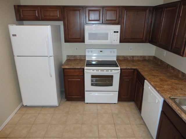 2138 S Compton in Mesa, AZ - Foto de edificio - Building Photo