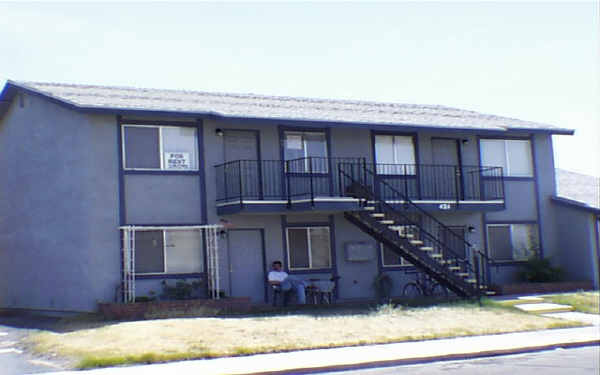 Sunset Circle Apartments in Henderson, NV - Foto de edificio - Building Photo