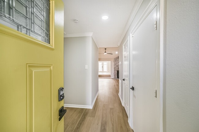 property at 10826 Thorncliff Dr