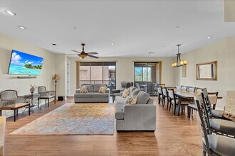 13450 E Via Linda in Scottsdale, AZ - Foto de edificio - Building Photo