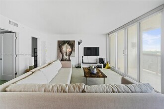 1900 Sunset Harbour Dr in Miami Beach, FL - Building Photo - Building Photo