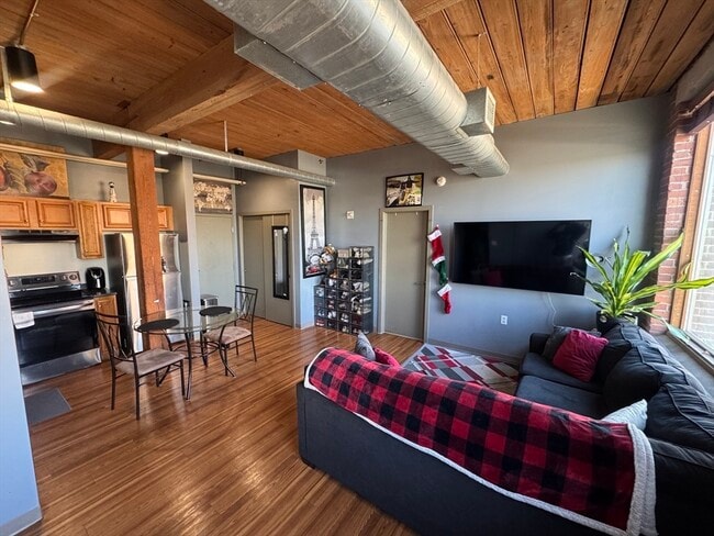 property at 146 Court St