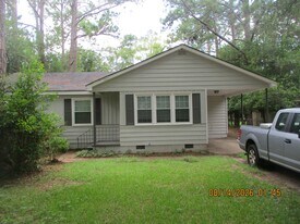 1002 9th Ave in Albany, GA - Building Photo