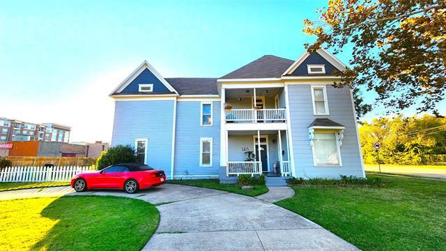 145 N Kealy Ave in Lewisville, TX - Building Photo