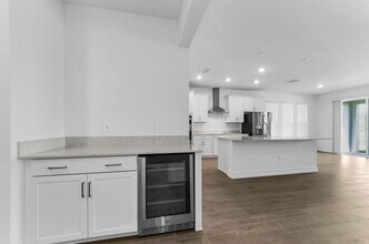 18452 Serene Lk Lp in Lutz, FL - Building Photo - Building Photo