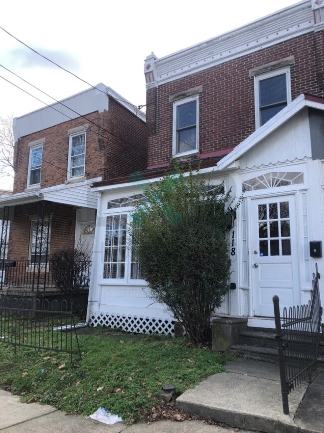 property at 118 Francis St