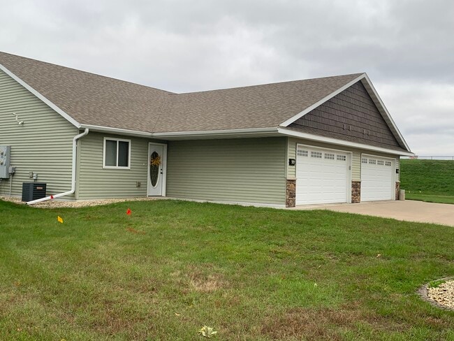property at 940 E Wisconsin St
