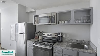 2308 4th Ave N, Unit 611 in Birmingham, AL - Foto de edificio - Building Photo