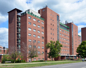 Holderby Hall in Huntington, WV - Building Photo - Building Photo