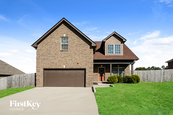 2002 Azalea Ct in Ashland City, TN - Building Photo